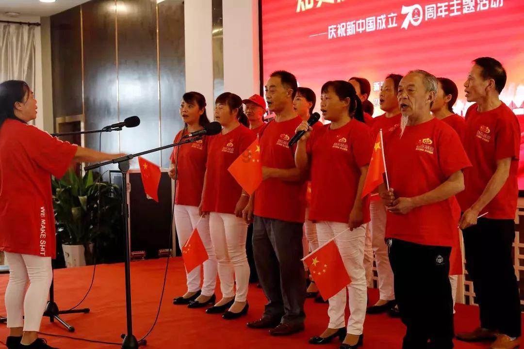 2013年，黑龙江八岁女童被老师打成重度残疾，其父亲含恨离世